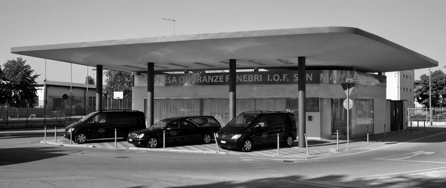 Sede storica I.O.F. San Marco a Marghera in bianco e nero
